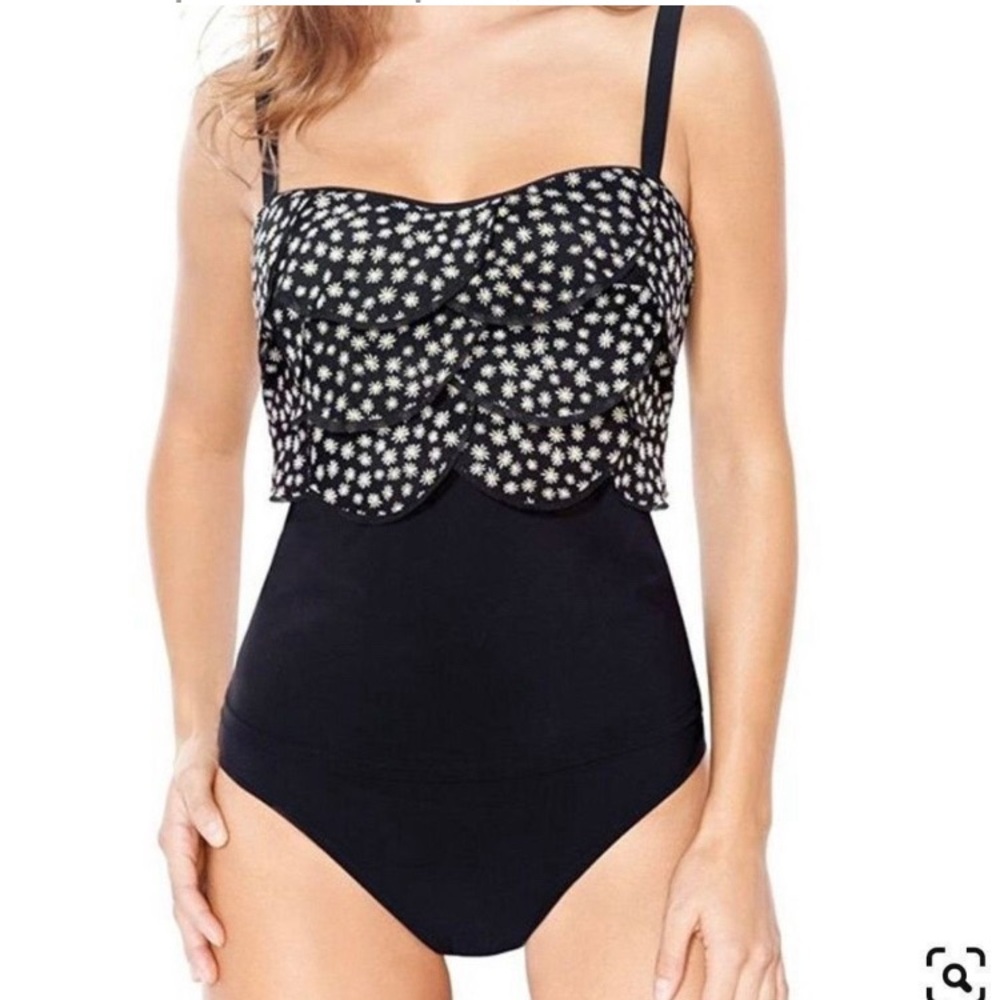Gotten Profile one piece swimsuit, Daisy Dot pattern, size 10. NWOT. Adorable!